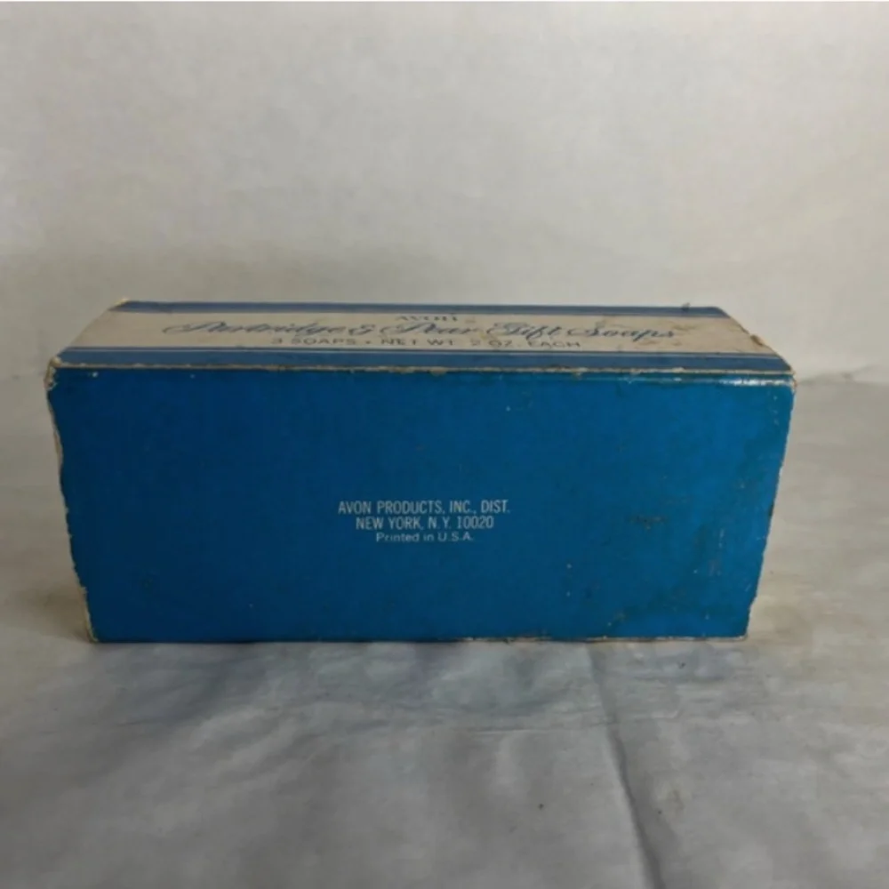 AVON Vintage Partridge And Pear Guest Soaps Collectible Decorative w/ Box unused